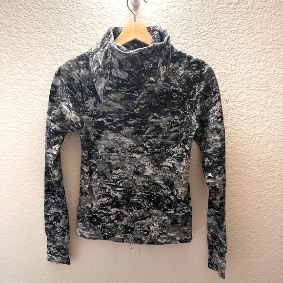 Rare Lululemon Scuba Hoodie Cotton Fleece
Masked Lace Starlight Black Size 2 - Picture 7 of 10